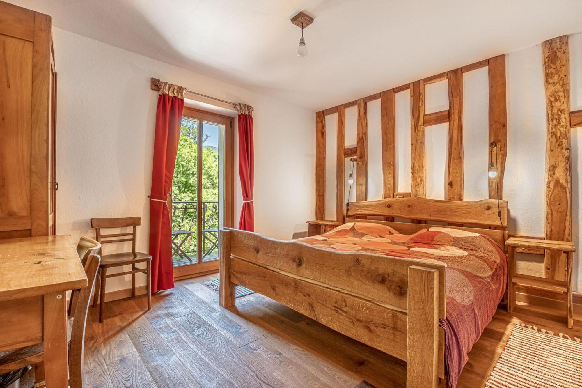 House By The Stream - Happy Rentals Avce Екстериор снимка