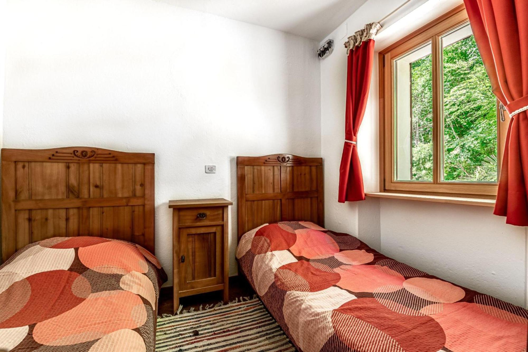 House By The Stream - Happy Rentals Avce Екстериор снимка
